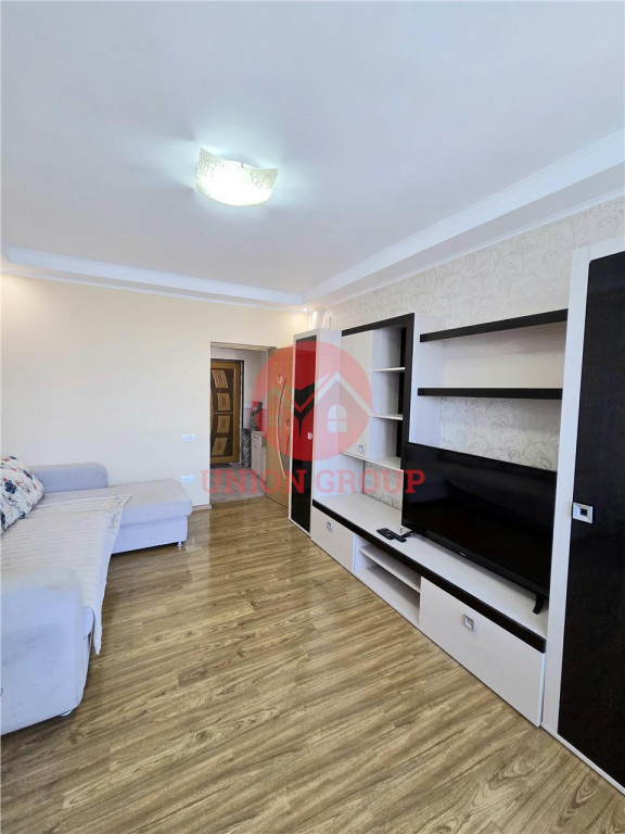 Apartament 2 Camere, Decomandat, Zona Salvare - Scoala 8