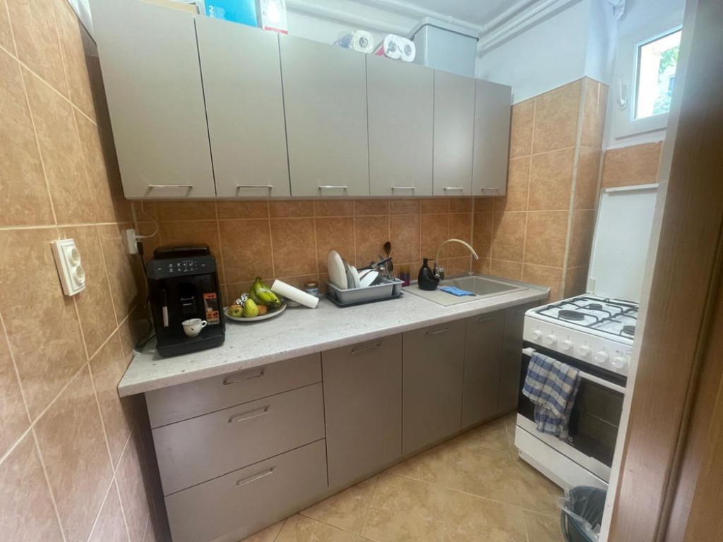 Garsonieara zona NOUA,str Visinului,
