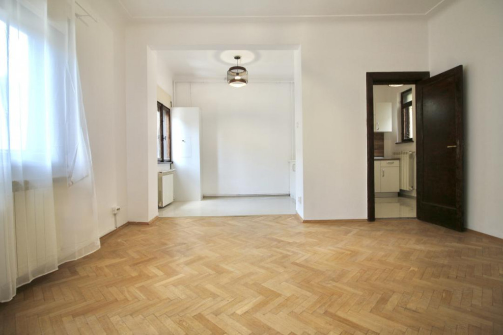 CALEA DOROBANTI, NEMOBILAT IN BLOC TIP VILA, 0% COMISION!