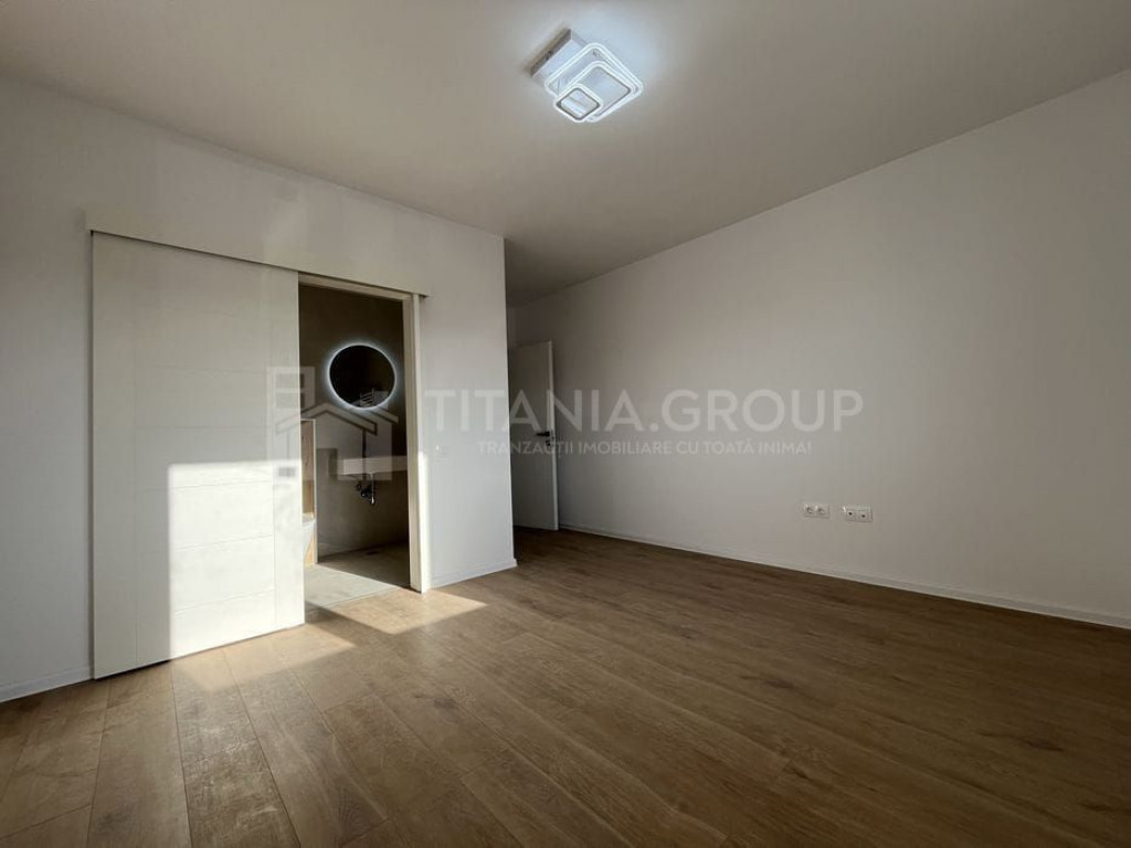 Apartament 3 camere, decomandat, 80 mp utili + 2 terase -...