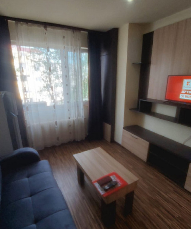 Garsoniera de vanzare in zona Far