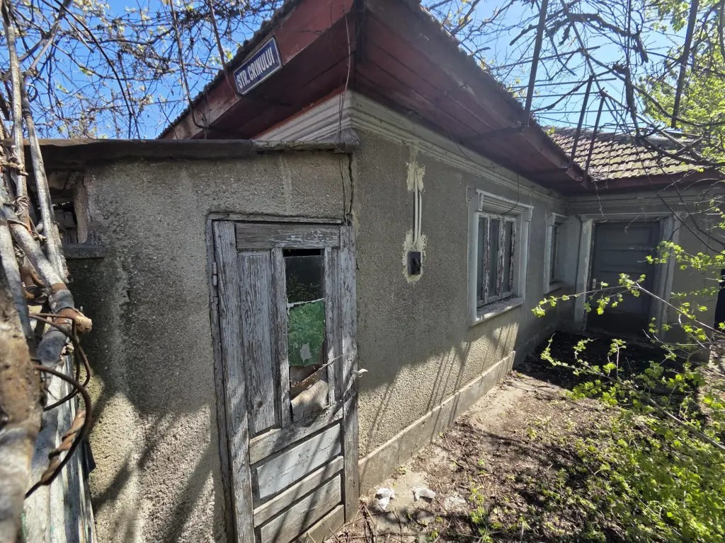 Teren 160 mp Coiciu si casa
