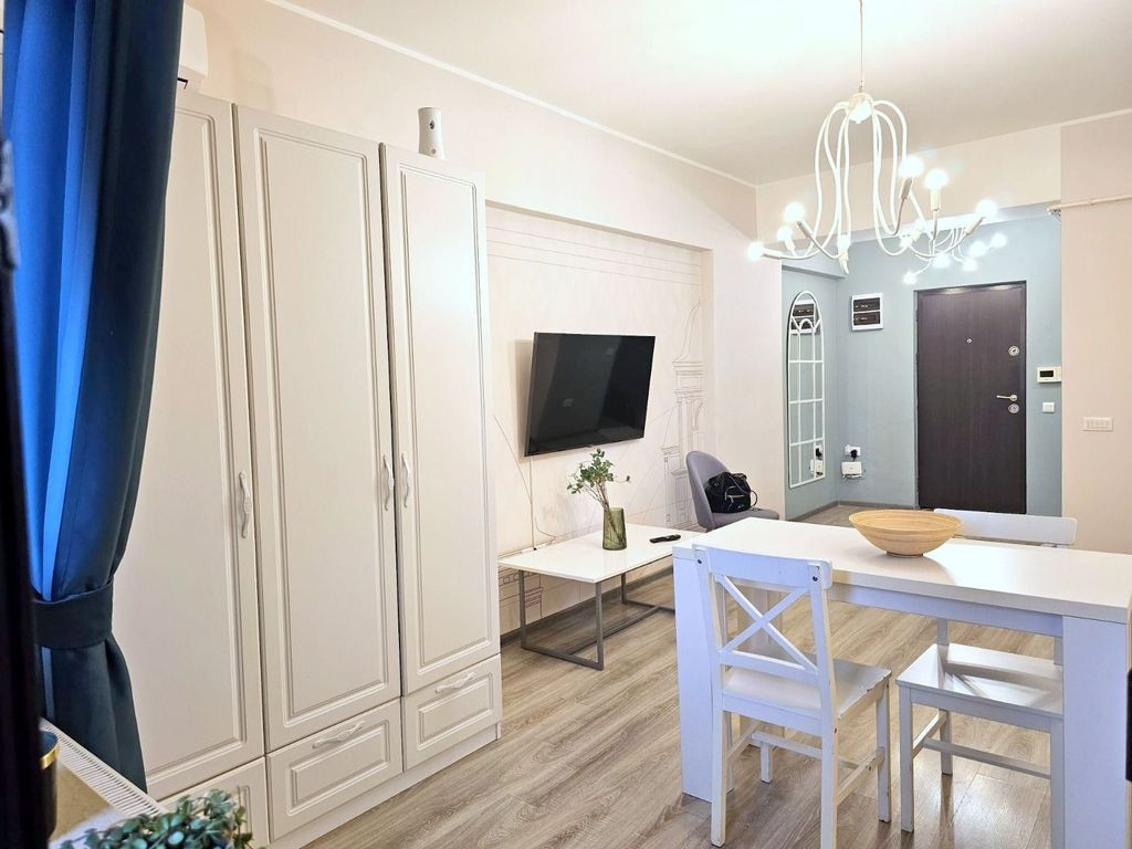 De vanzare apartament cu o camera etaj 8, Italian Residen...