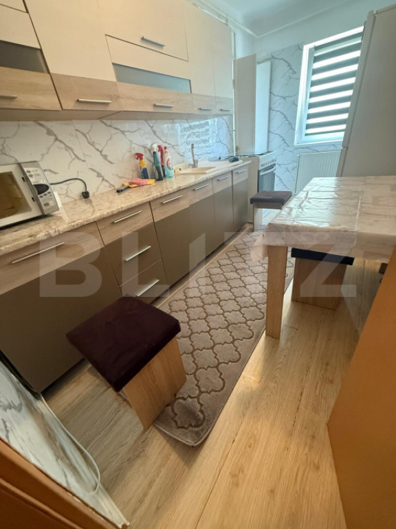 Apartament zona linistita, 2 camere, decomandat, centrala pr