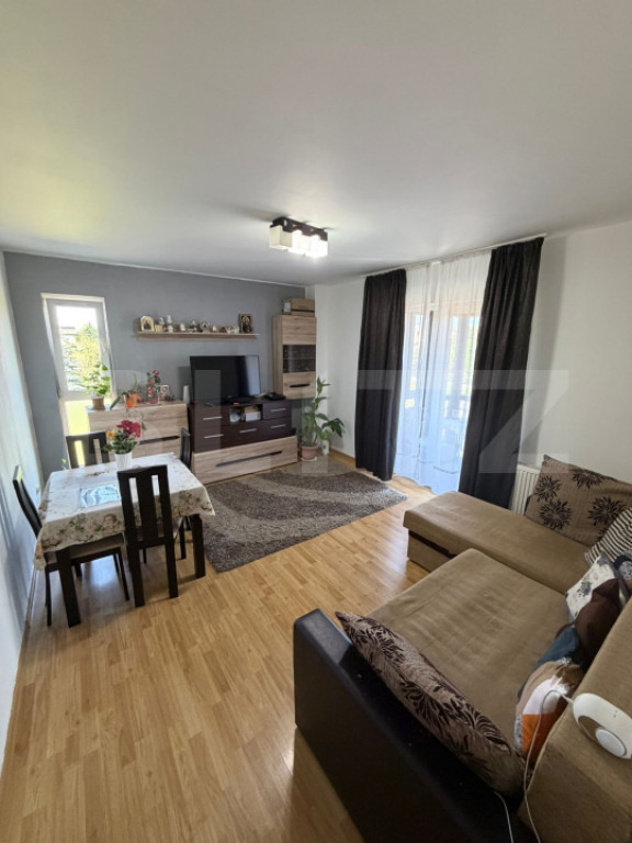 Apartament decomandat 53 mp în Valea Lupului + loc de parca
