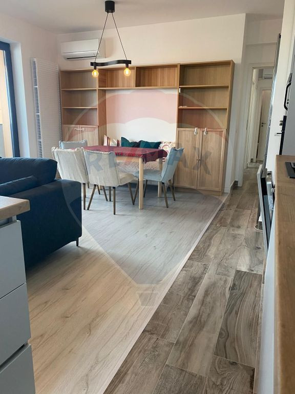 Vila de închiriat–Calea Moșilor /133 mp utili+60 Curt...