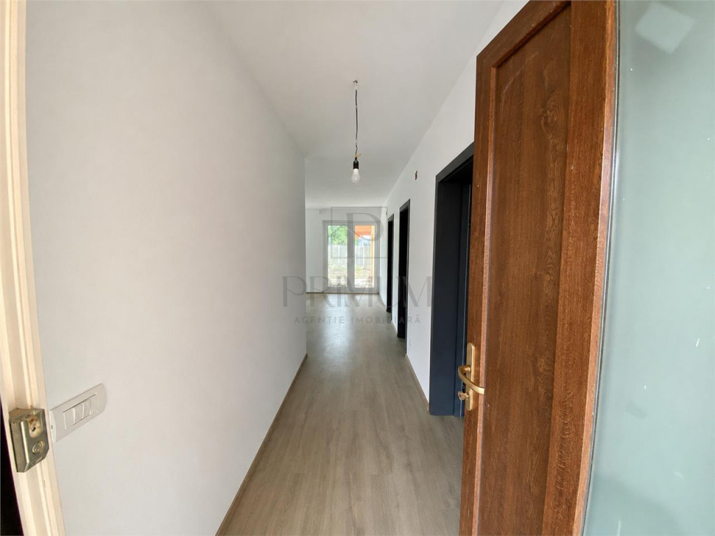 SANMIHAIUL ROMAN - CASA INDIVIDUALA 3 CAMERE - 2 BAI - 2 TER