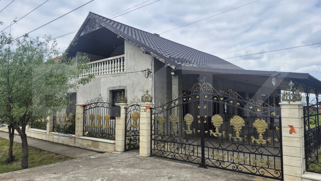 Casa de vanzare, 120 mp, teren 2918 mp, in Doba