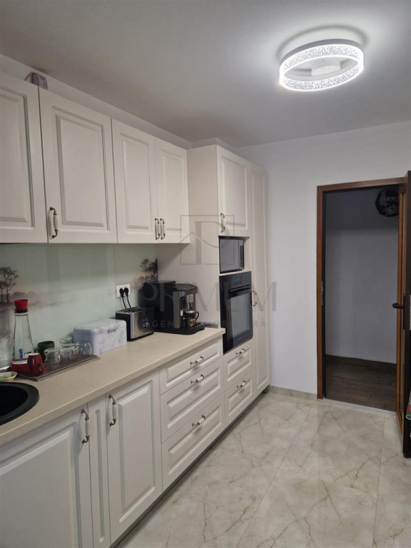 Vilă de vanzare, Ideală pentru birouri, clinici, cabinete,