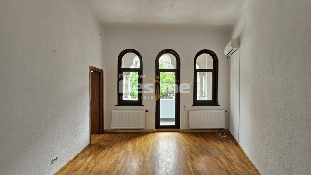 Spațiu de birouri într-o vilă istorică | 160 mp | Piața