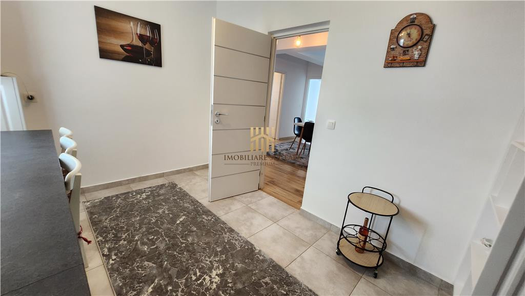 Apartament 3 camere - 100 mp De Inchiriat Suceava