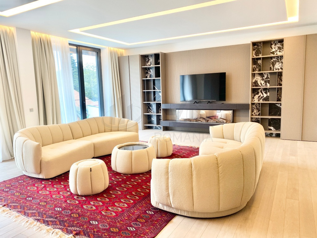 Apartament 5 camere I 241 mp utili I 2 locuri de parcare ...