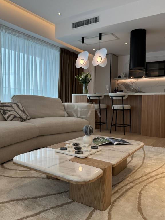 4 camere vizavi de Sky Tower - One Floreasca Towers