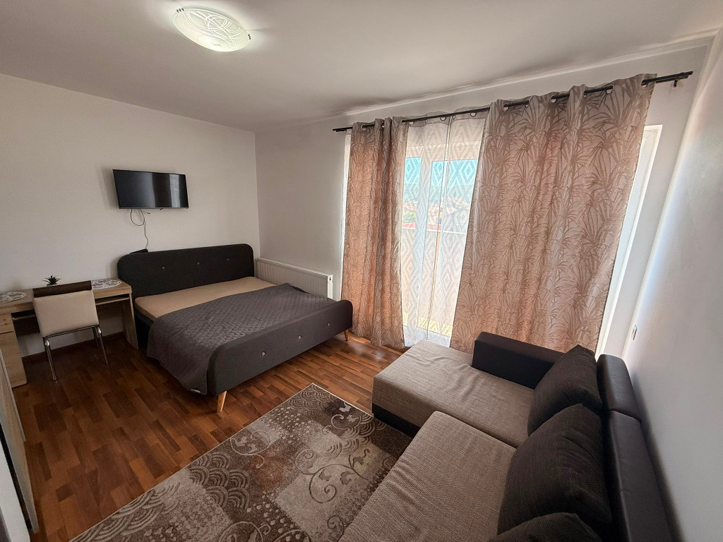 Apartament 1 camera decomandat zona Tineretului