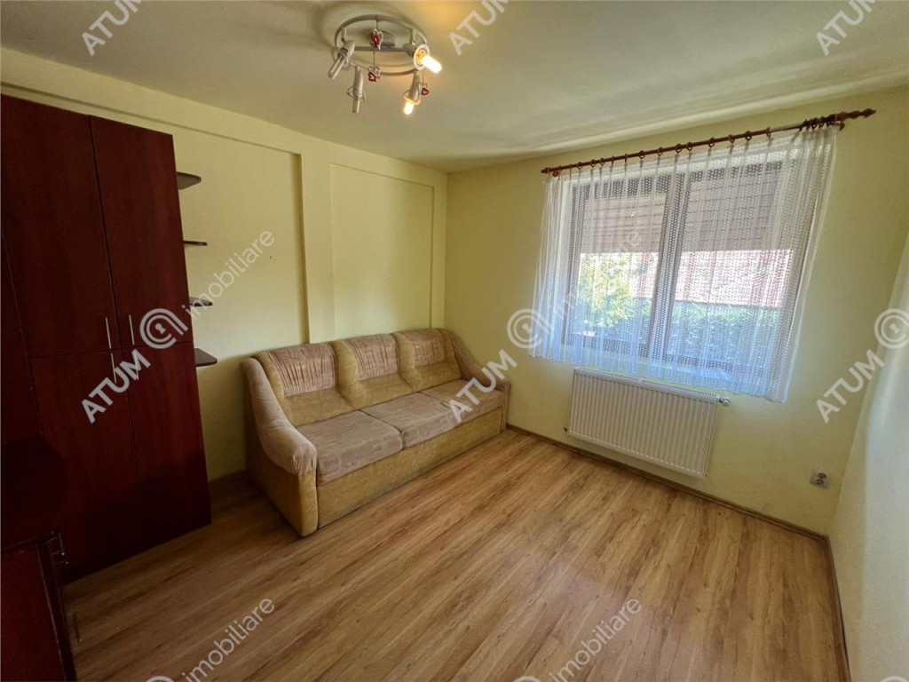 Apartament la casa cu 2 camere situat in zona Calea Dumbravi