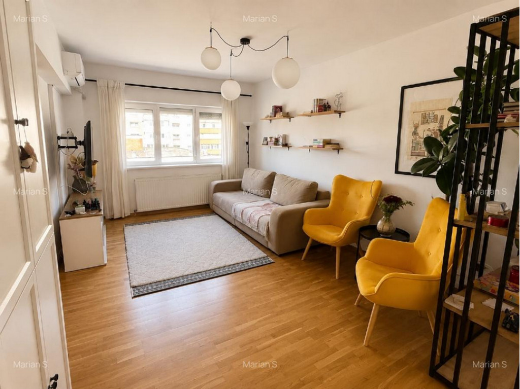 Apartament 4 camere, semidecomandat - zona Tractorul