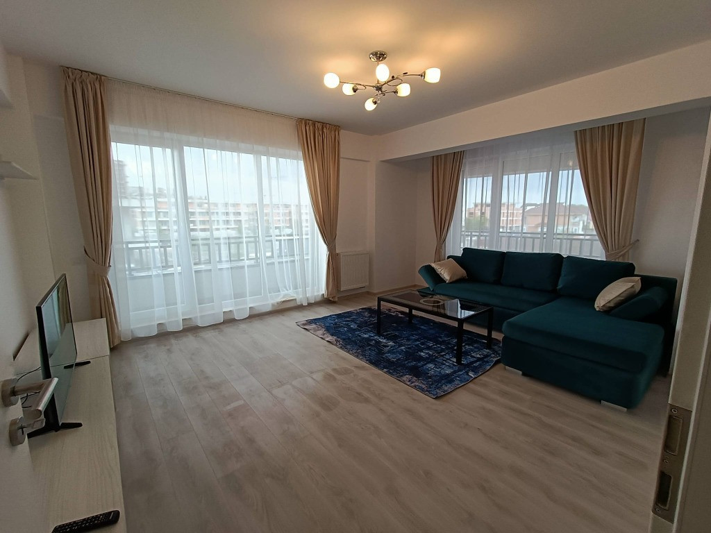 Proprietar inchiriez Apartament 3 camere+parcare acoperita, Tractorul