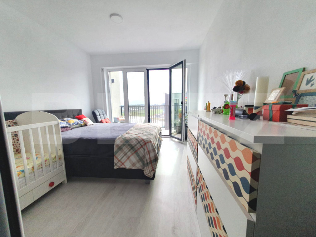 Ap. 4 camere, 81 mp utili, 2 bai, 2 balcoane - zona carti...