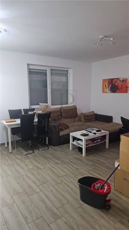 GIROC - 2 CAM - PARTER - PARCARE INCLUSA - ZONA EXCELENTA