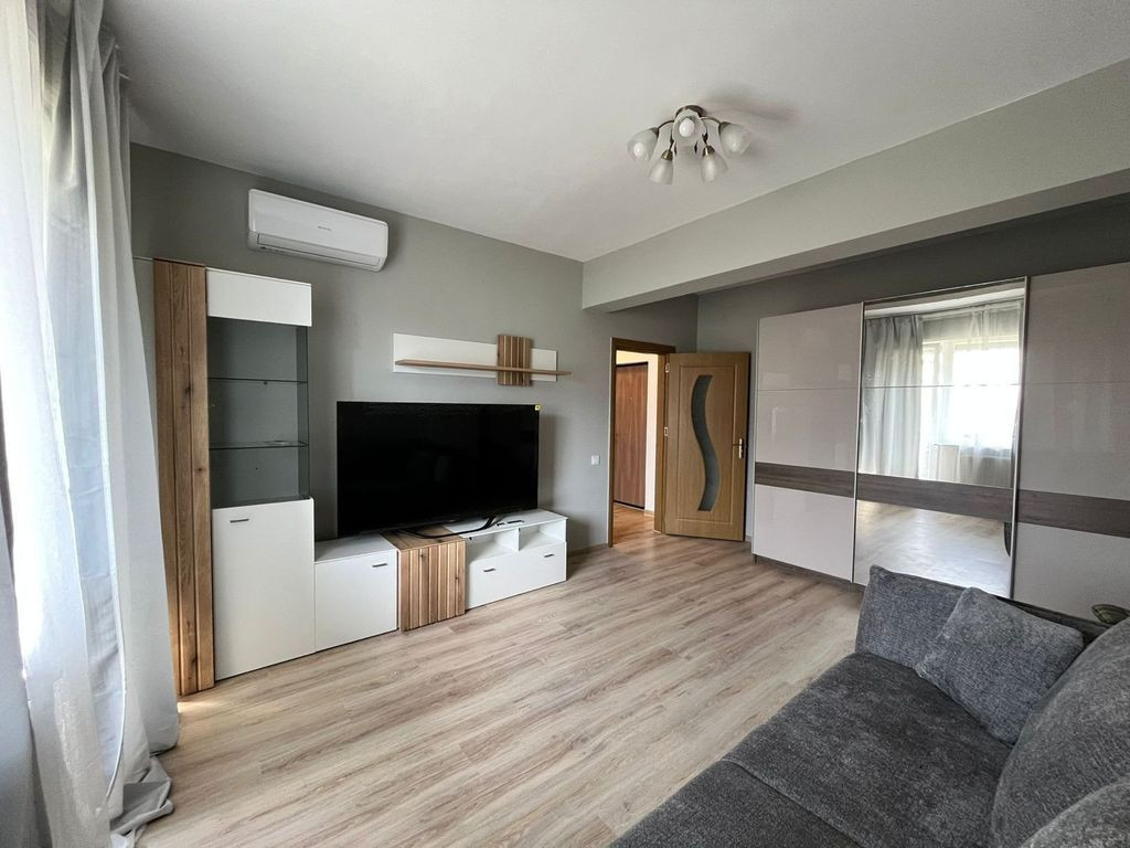 Apartament 2 camere decomandat, parcare subterana, 15 min...