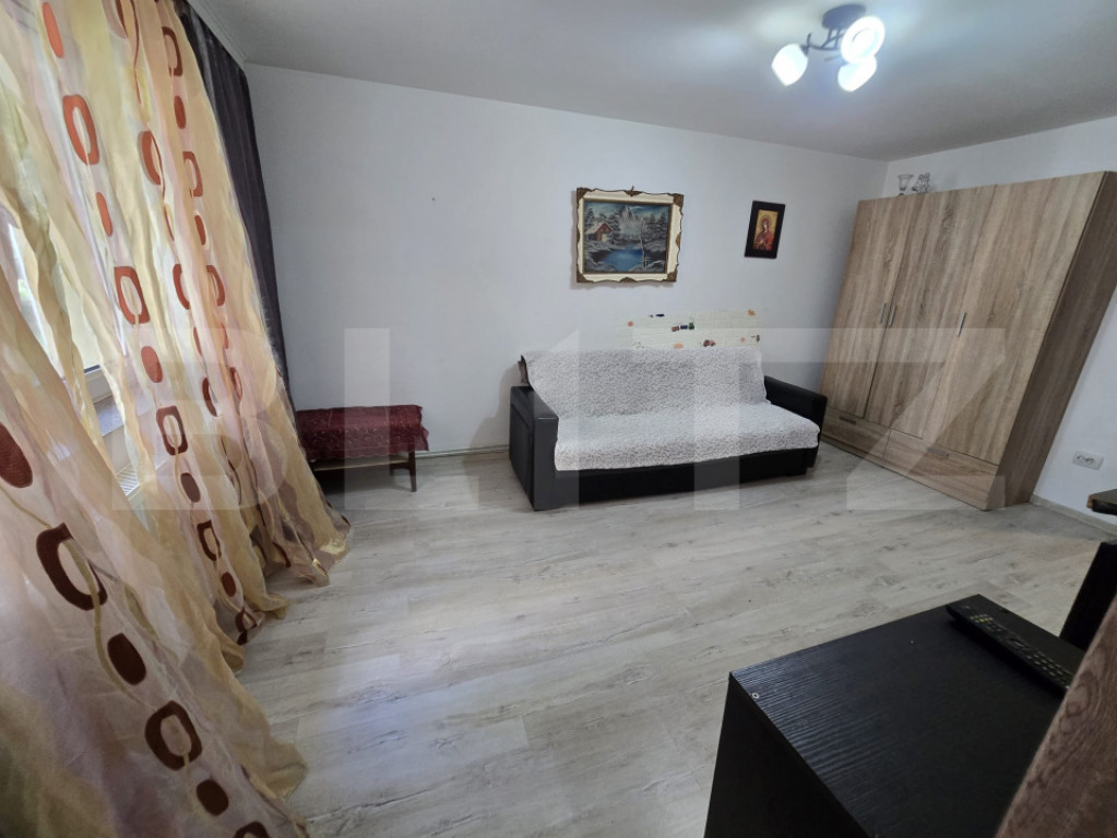 Apartament 3 camere, etaj 1, 42 mp, zonă Centrală
