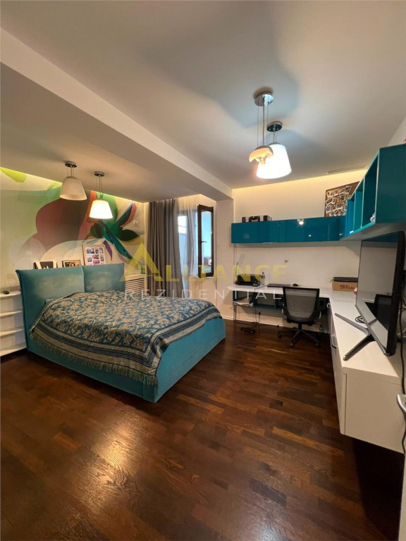 Metalurgiei Penthouse 4 camere 2 bai gata de mutare