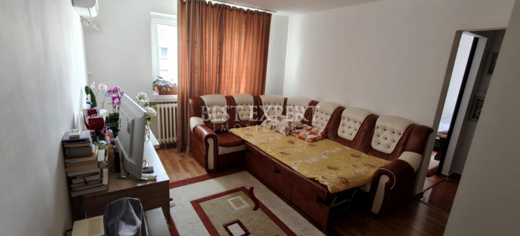 2 camere Pantelimon decomandat, et. 1, an 1978, 59 mp