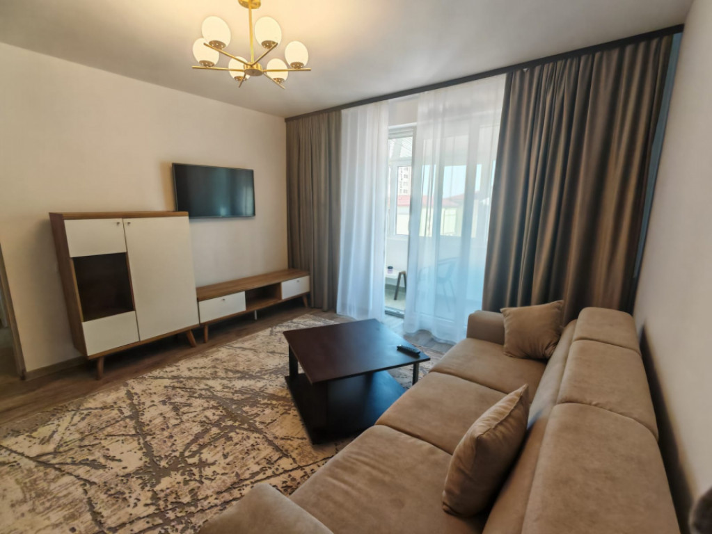 Apartament 2 camere, termen lung, situat in centrul Constant