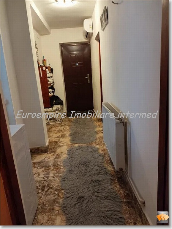 Casa 3 camere zona Viile Noi