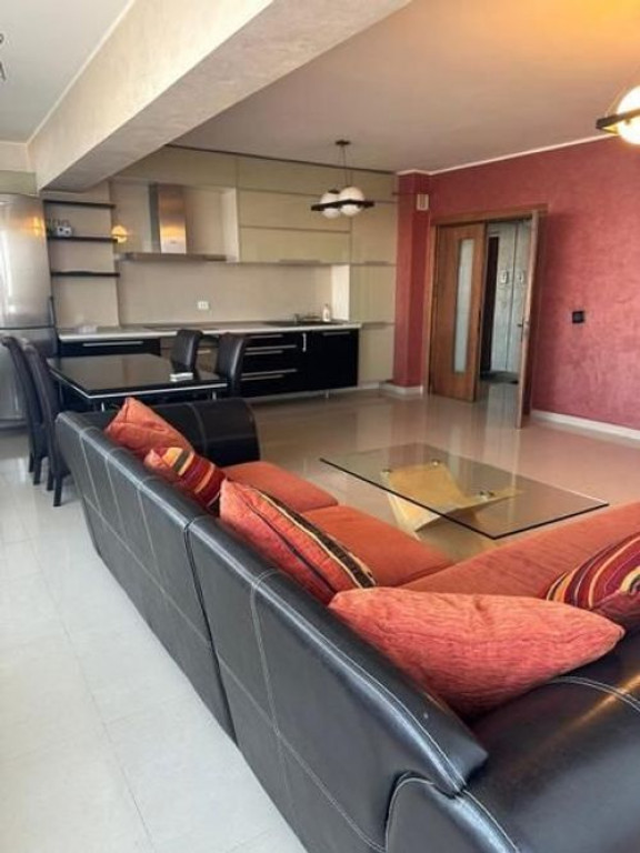 De inchiriat apartament 2 camere Complex Rezidențial I. ...