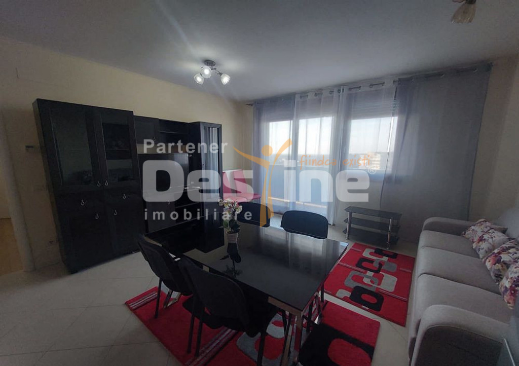 PROPRIETAR inchiriez apartament 3 camere in Fructus Plaza,