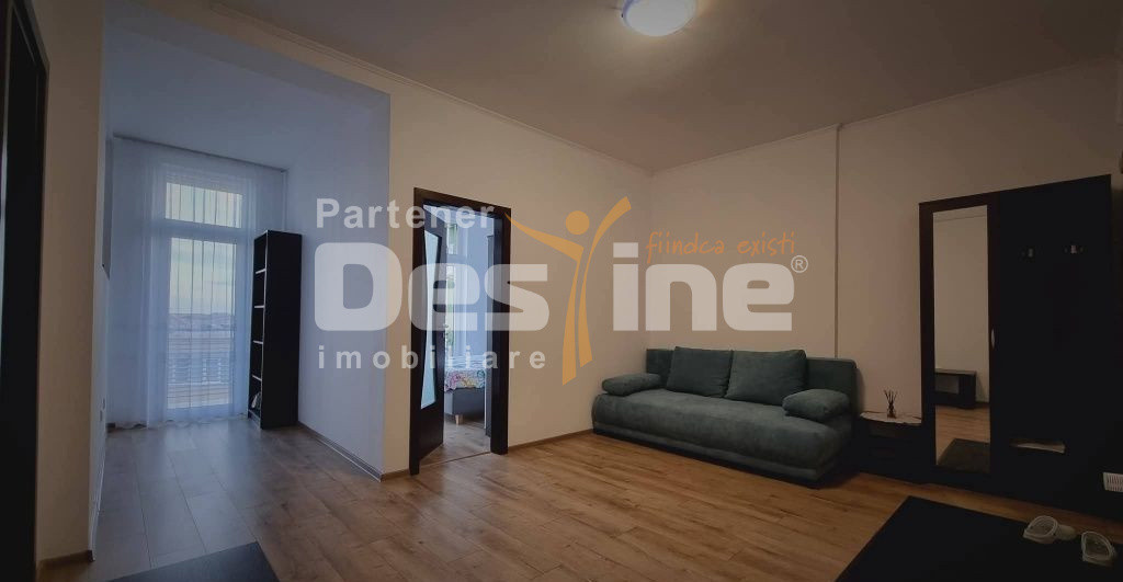 Inchiriez apartament