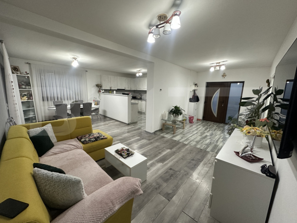 Casa plan parter,137 mp utili, 557 mp teren ,Păulești
