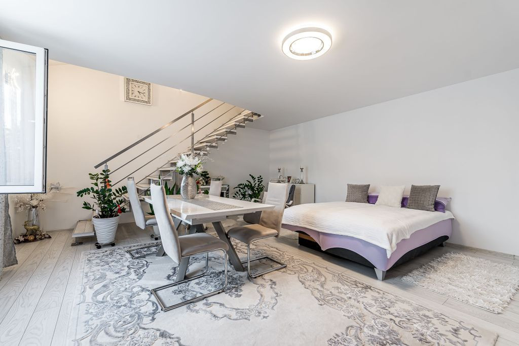 Casa 4 camere - langa str. Petru Rares, Gradiste - COMISI...