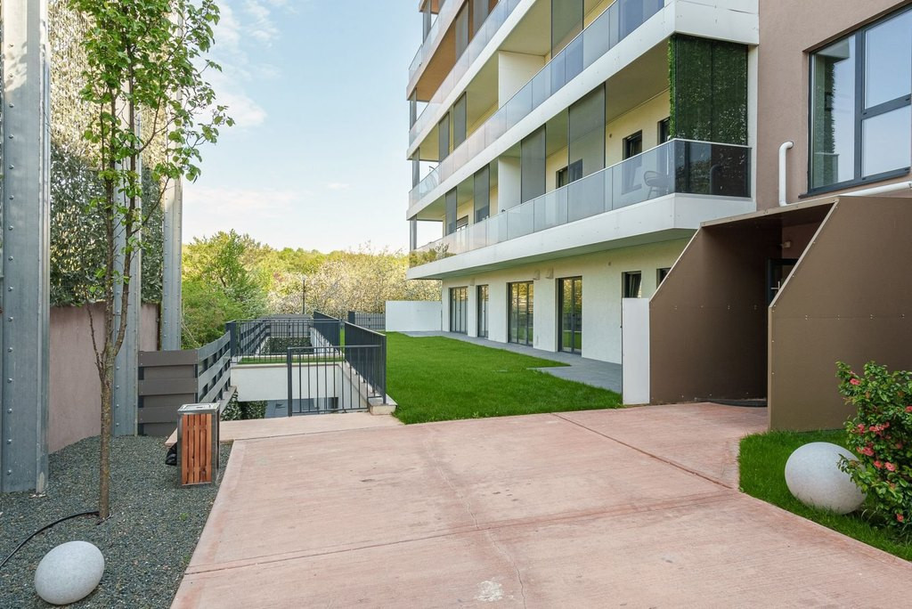 TRASTEVERE RESIDENCE, BANEASA - EROU IANCU NICOLAE, PARCARE