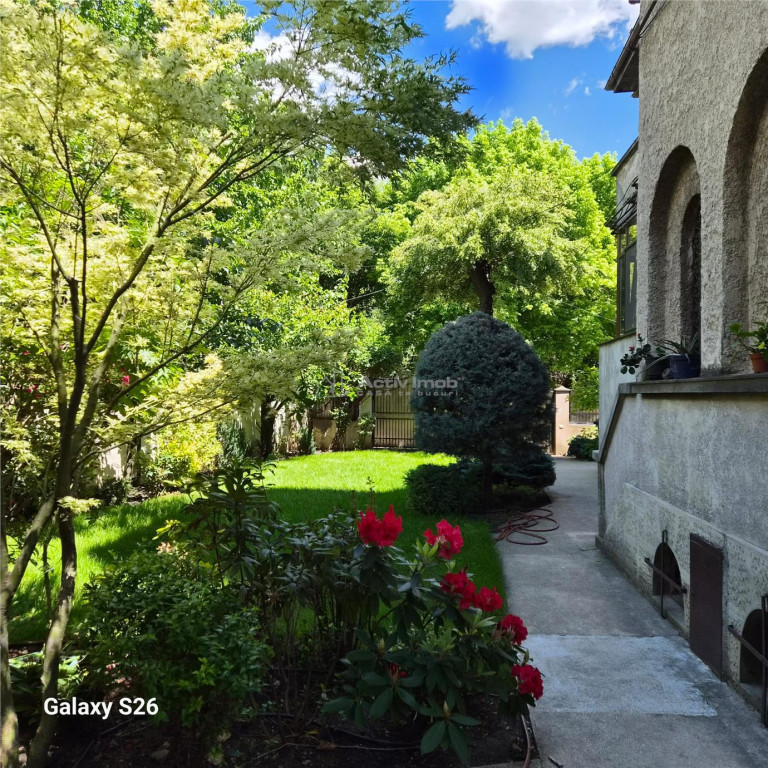 4 cam Floreasca, centrala, garaj, curte, in vila