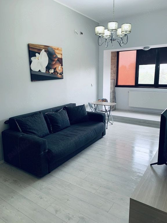 De inchiriat apartament cu o camera Centru, 280 euro