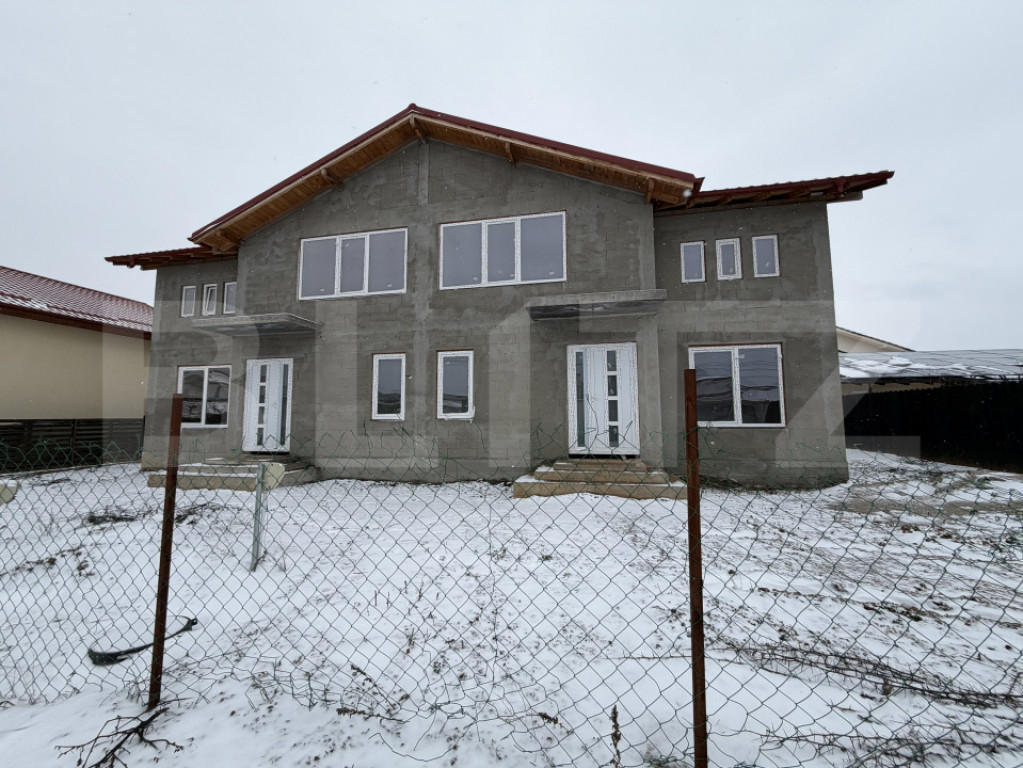 Casa duplex la rosu C1+C2, 302 mp utili, 500 mp teren