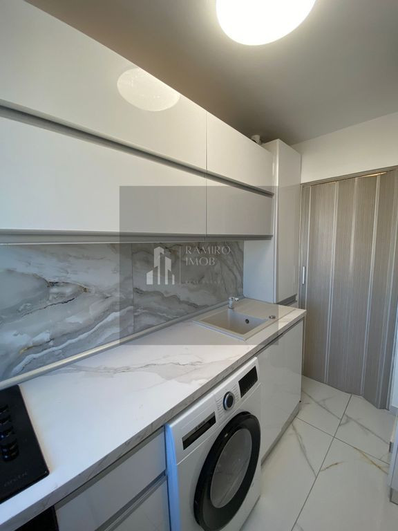 Apartament 2 camere/ 10 min metrou Titan/ sector 3