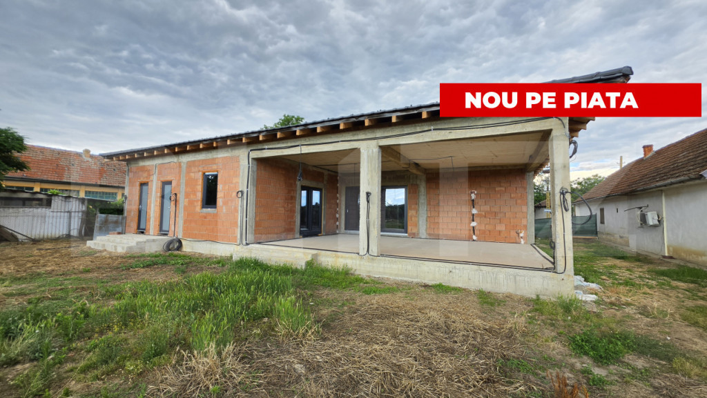 Casa individuală la roșu, un singur nivel, 5 camere | tere