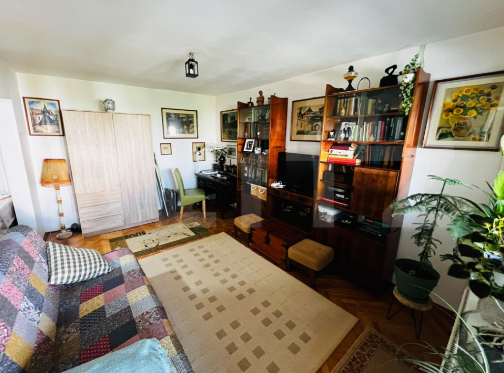 Apartament cu 3 camere, 60 mp, confort 1, vedere deosebita -