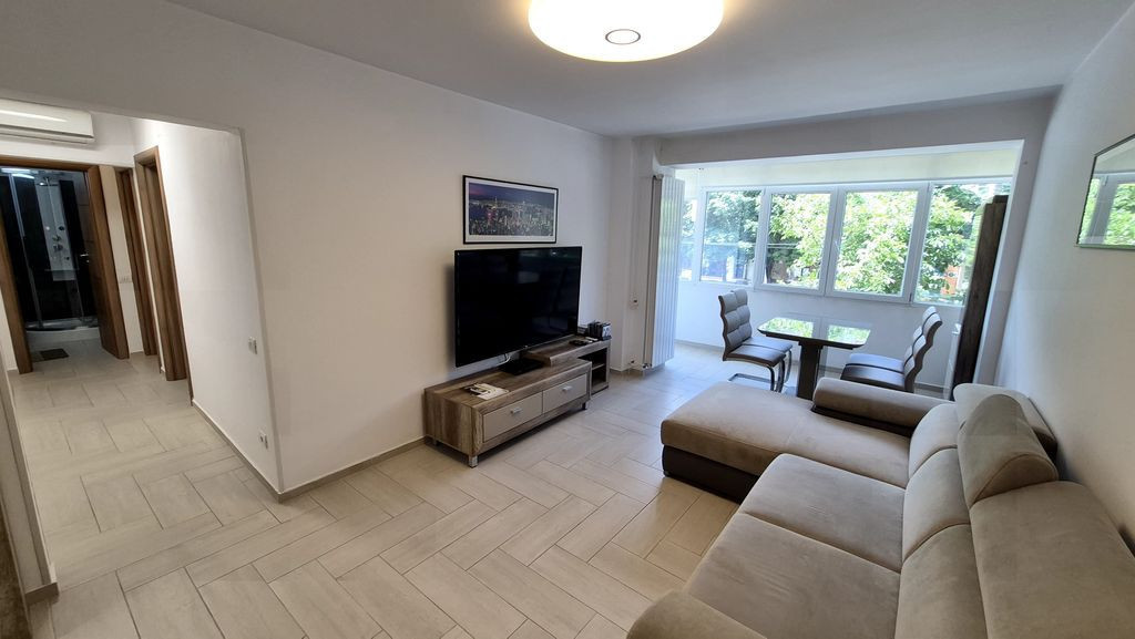 Apartament cu 3 camere 70,28 mp - piata Iancului