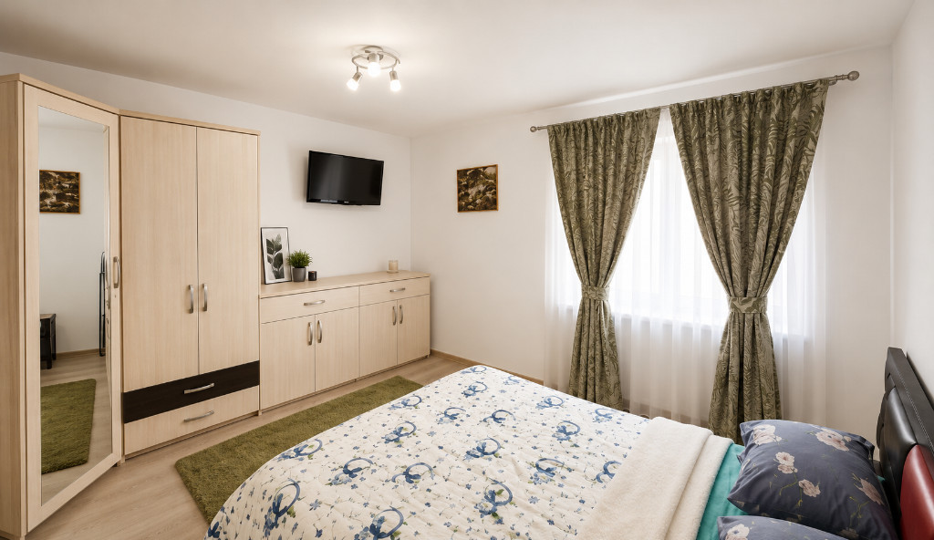 Apartament 3 camere, mobilat, utilat, parcare, boxa, zona Sanpetru!