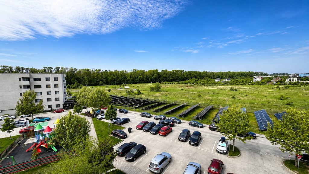 TEREN RAR PE LAC SNAGOV – 2.000 mp – PONTON + GARAJ B...