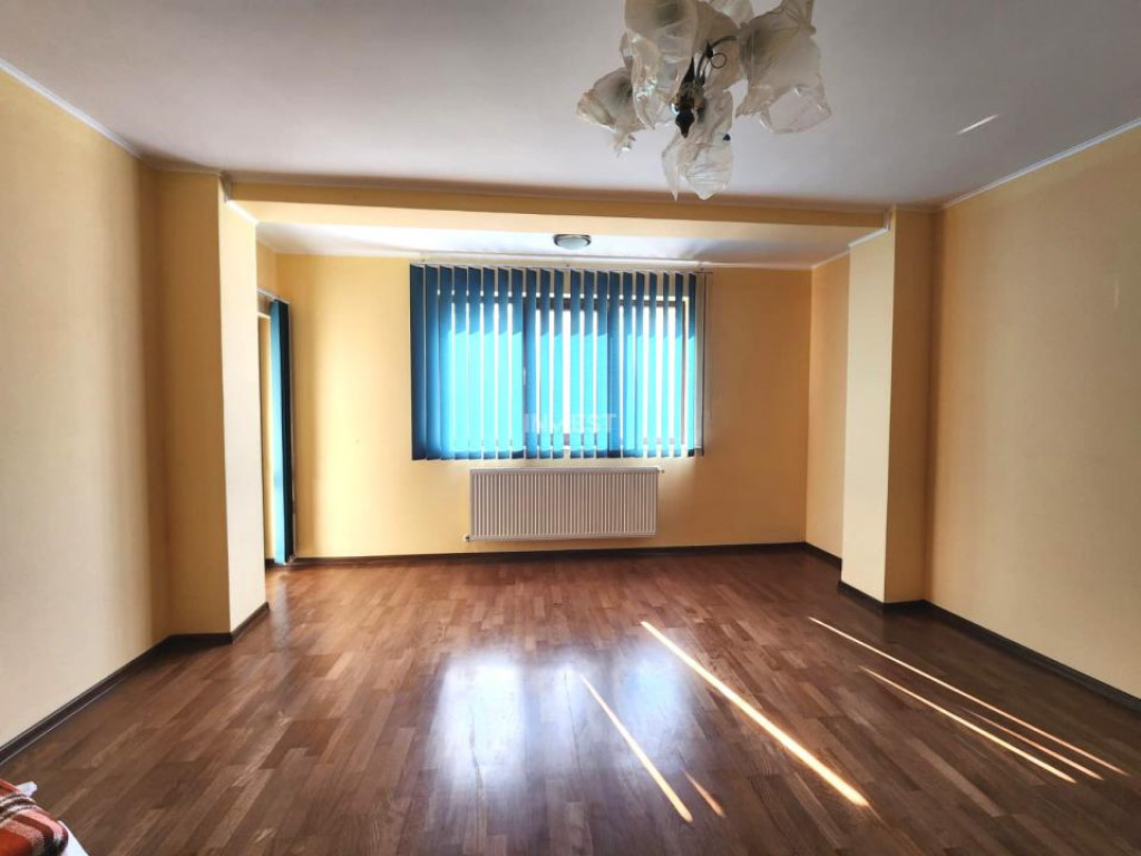 Apartament cu 2 camere decomandat, etaj 1 - 75 MP - bloc nou