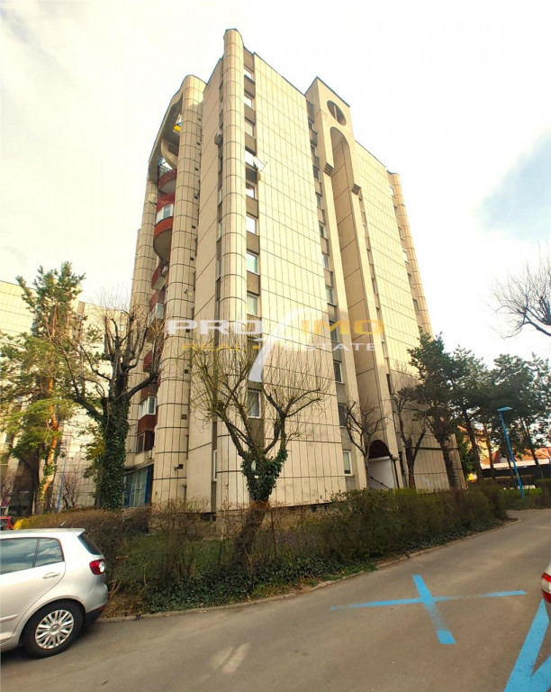 Apartament cu 2 camere, 68 mp, Centrul Civic, zona Grivitei
