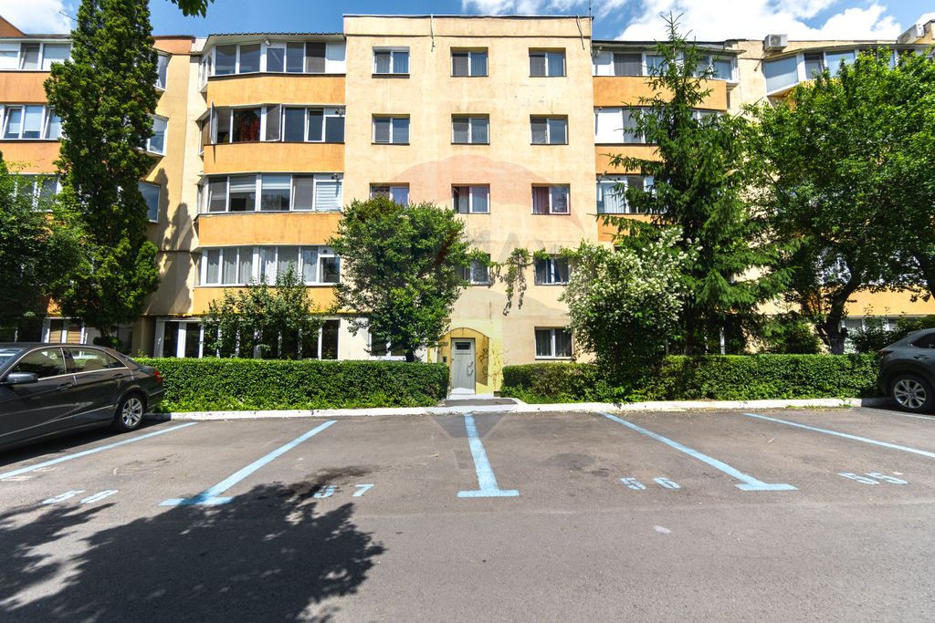 Apartament 3 camere de vânzare – Brașov, Str. Pârâu...