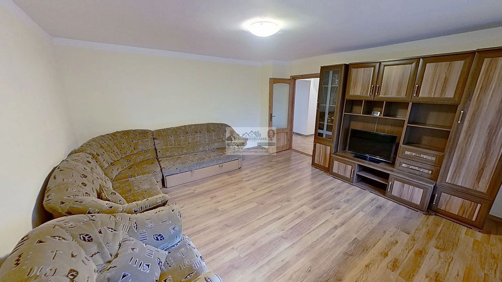 Apartament 3 camere, etaj 1/ 82,3 mp/ zona Spitalul Munic...