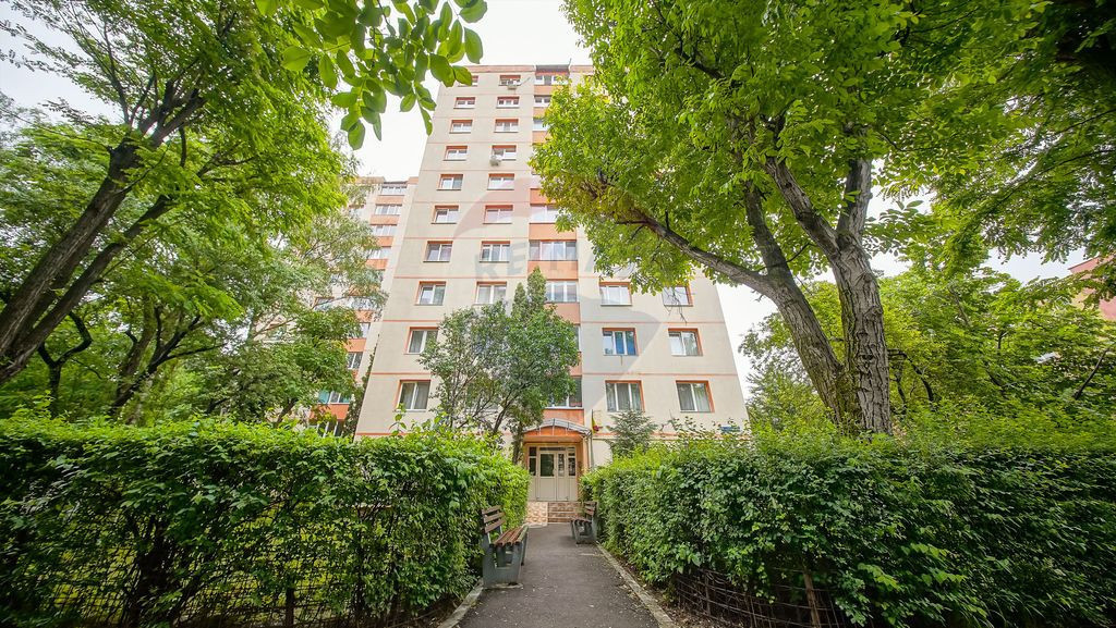 Exclusivitate-Apartament 3 camere Calea Bucuresti ,acces s