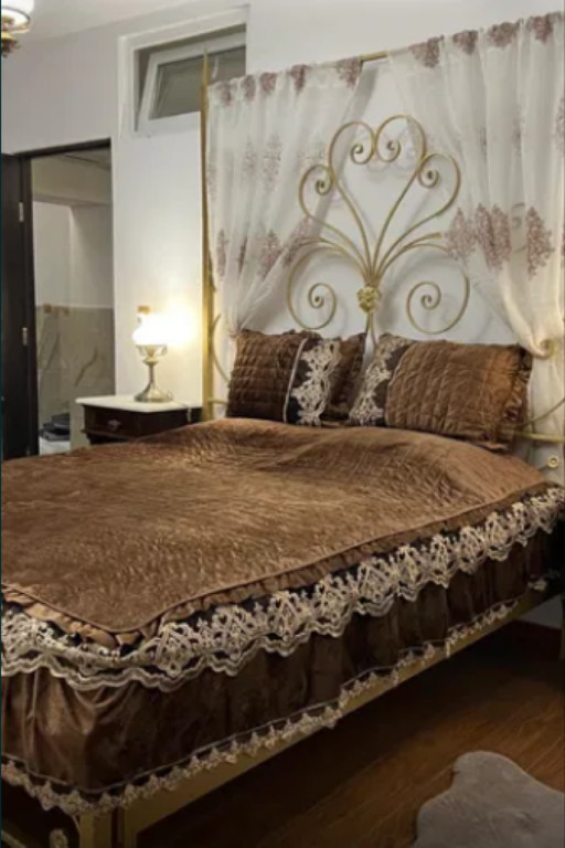 Apartament cu 3 camere, decomandat - Centrul Istoric